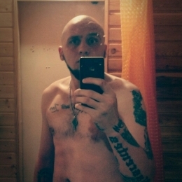 Два друга ищут девушку для секса мжм в Два друга ищут девушку для секса мжм в